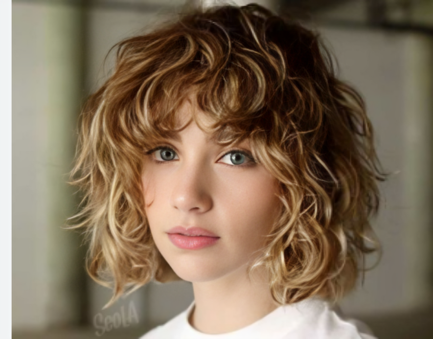 Fringed Bob curly hair women