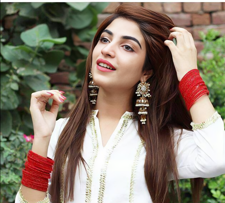 Kinza Hashmi