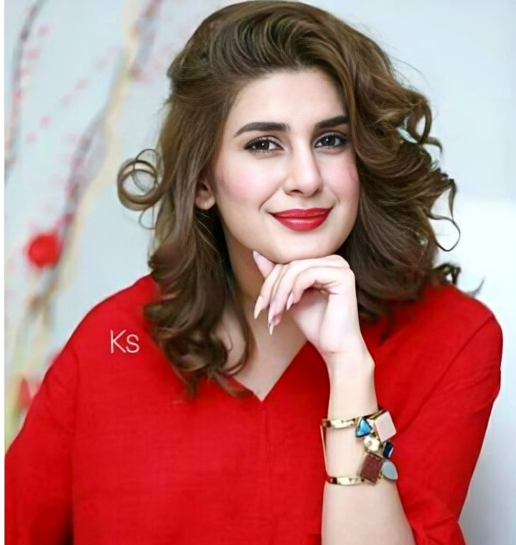 Kubra Khan